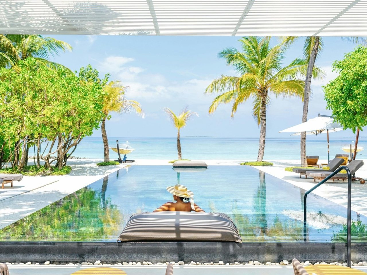 Cheval Blanc Randheli 水上別墅室內與床景