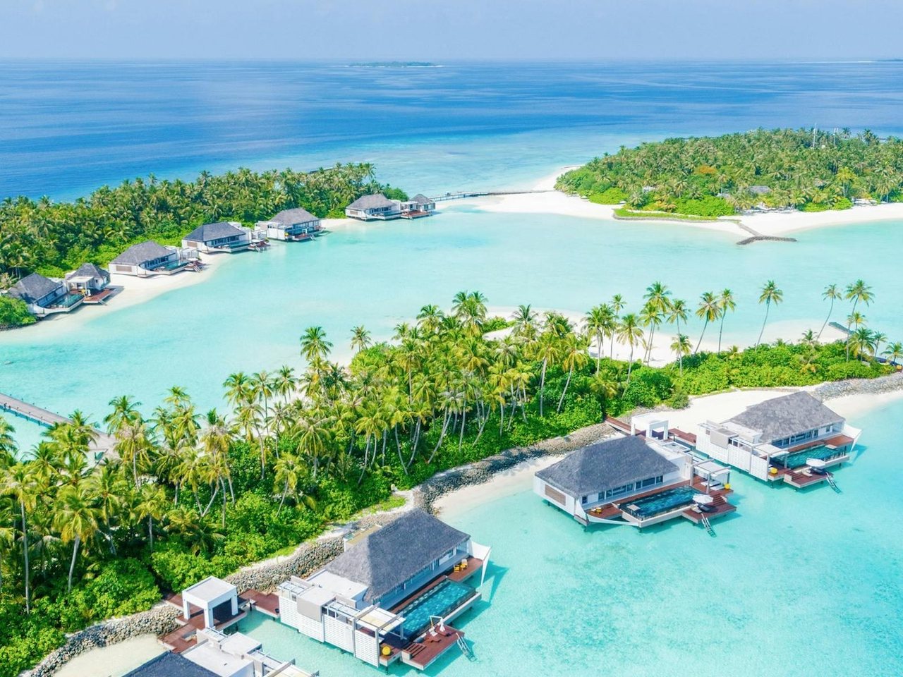 Cheval Blanc Randheli 島上別墅室內客廳與海景