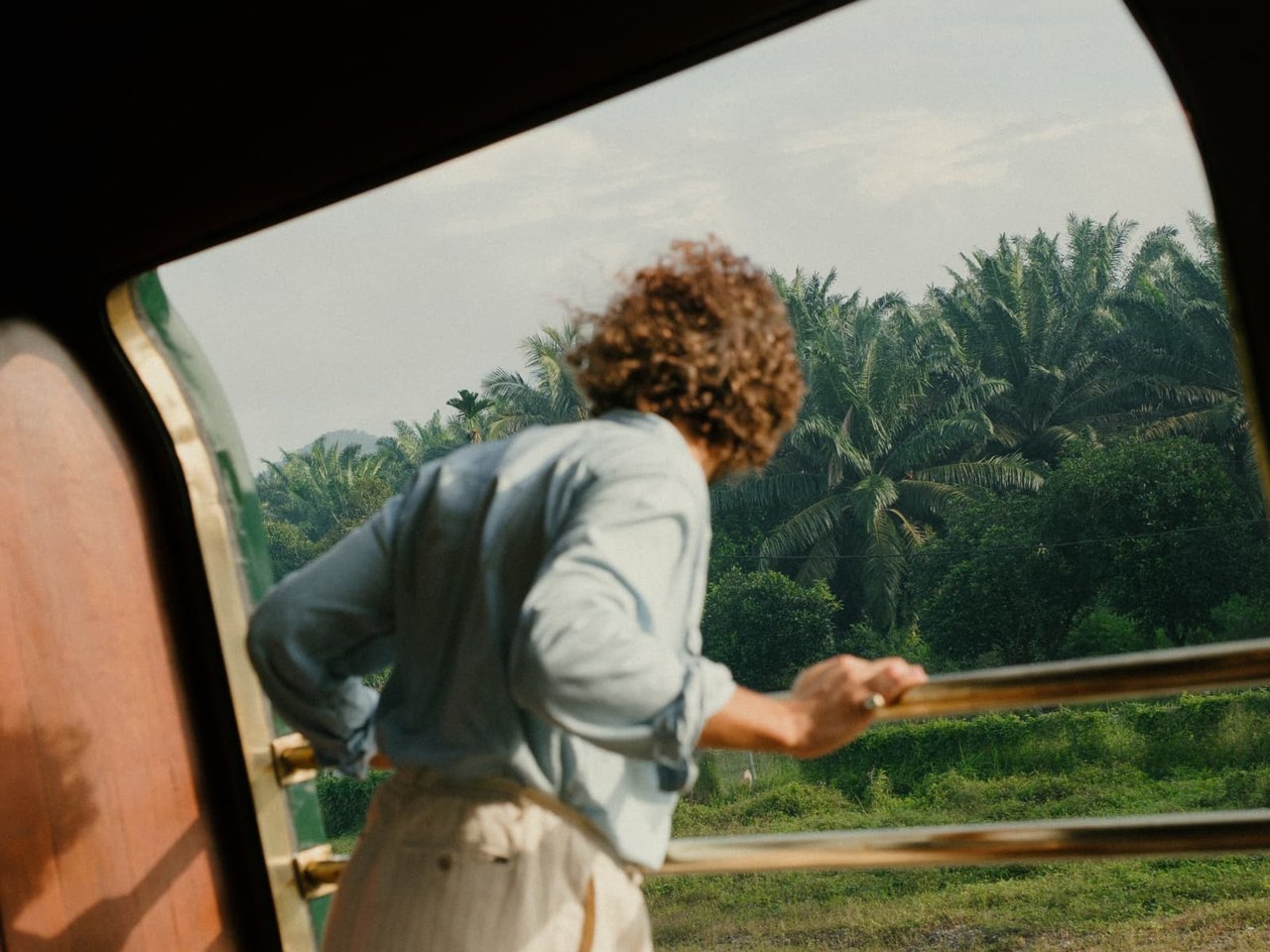 Eastern & Oriental Express Presidential Suite atmosphere